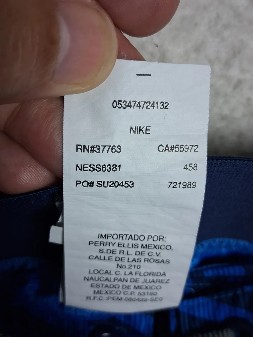 Nike Men's XXL Blue Chevron 8